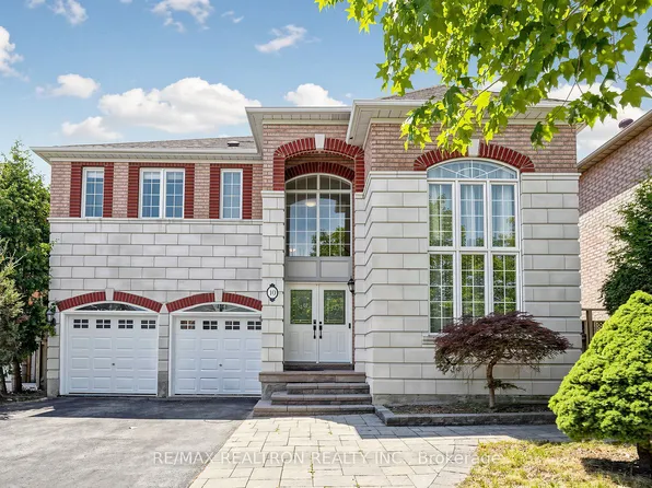 10 Fountain Ct, Richmond Hill, ON L4S 2K4
