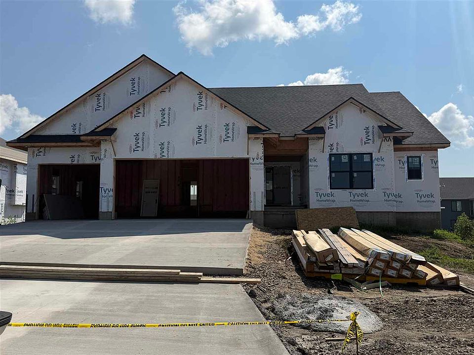 1st image of 80 S Seven Oaks Rd
