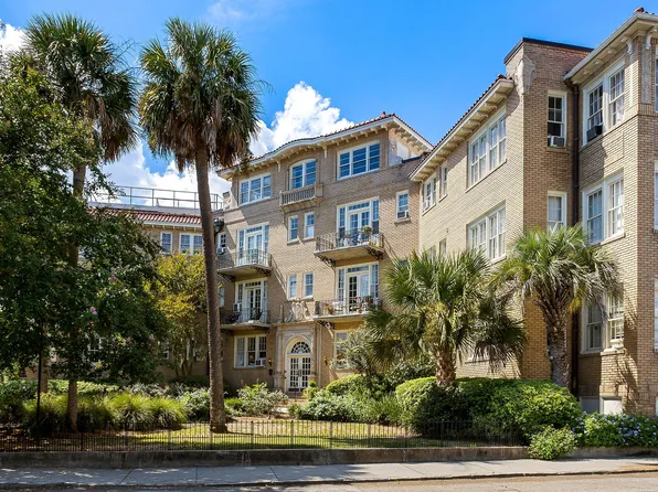 63 Rutledge Ave APT 37, Charleston, SC 29401