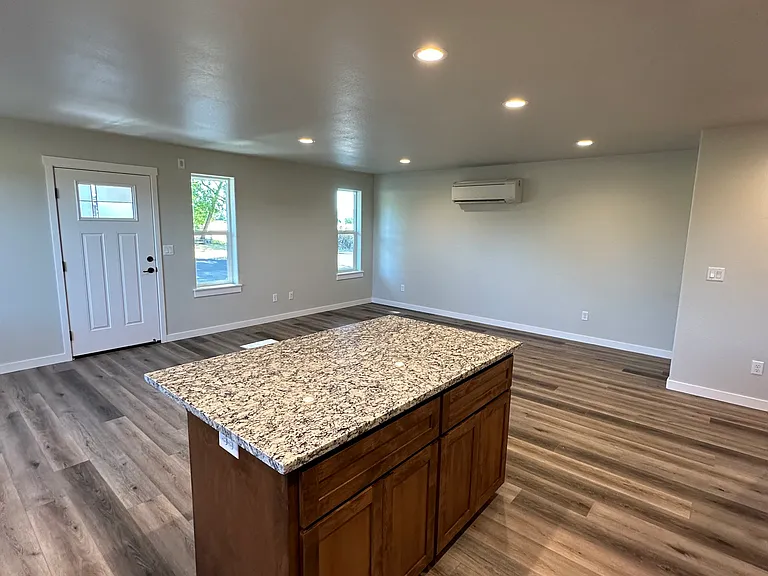 1149 Annalise St — Photo 3