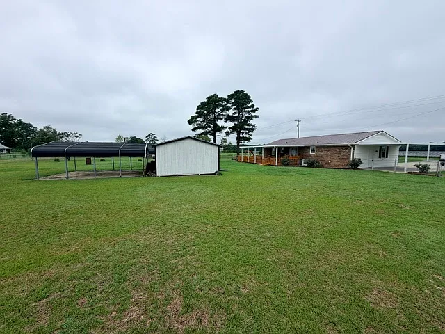 4895 Highway 55 W — Photo 4