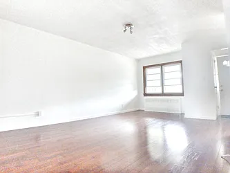 Rented by MAC Realty NY