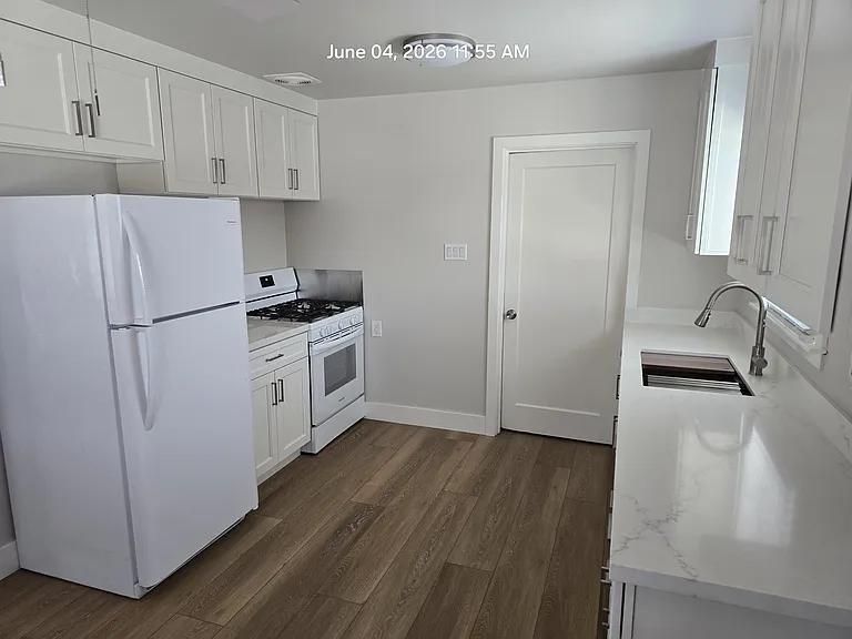 296 Power Ave — Photo 5