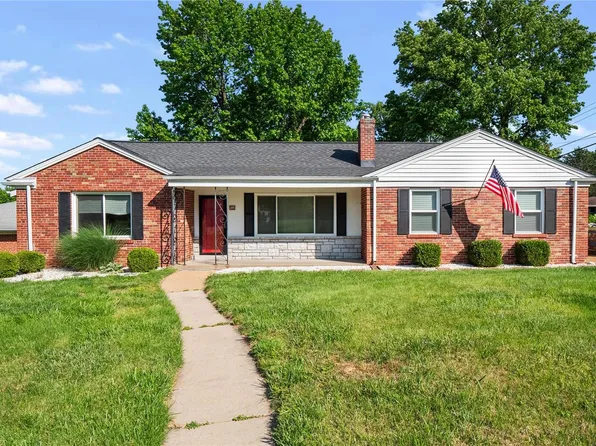 145 Flamingo Dr, Saint Louis, MO 63123