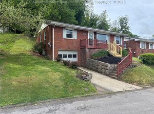 2757 Daniels Ave, South Charleston, WV 25303