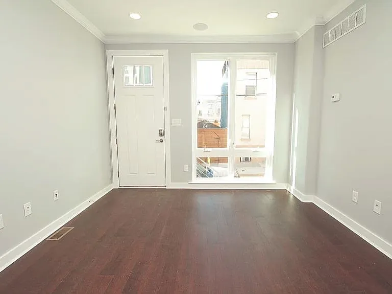1525 S Dorrance St — Photo 6