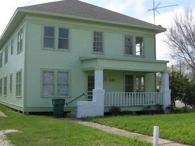 331 W Broad St, Freeport, TX, 77541