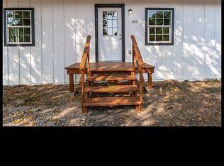 109 N 4th St, Celeste, TX 75423