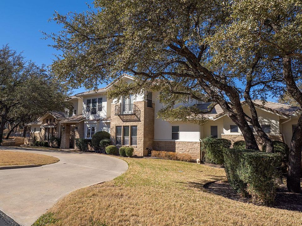 1st image of 14 Autumn Oaks Dr