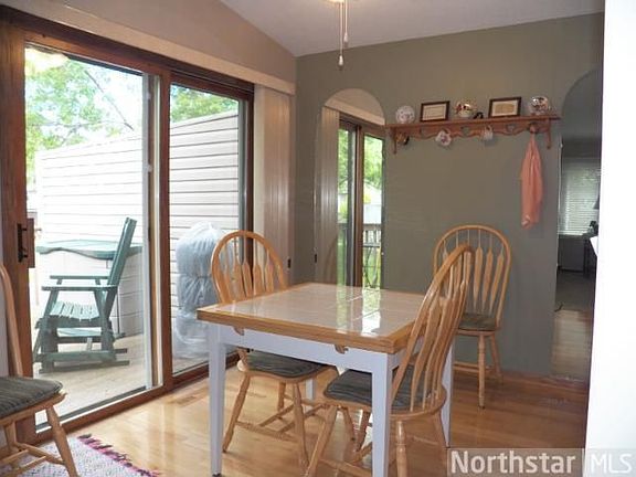 3rd image of 850 94th Ave NE