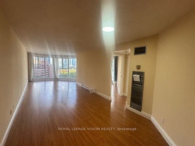 3 bed, $3,000 — Photo 4