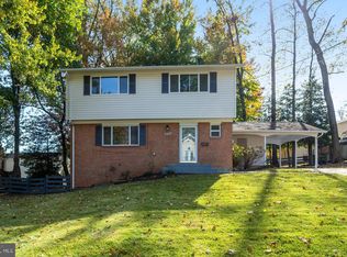 8715 Kenilworth Dr, Springfield, VA 22151