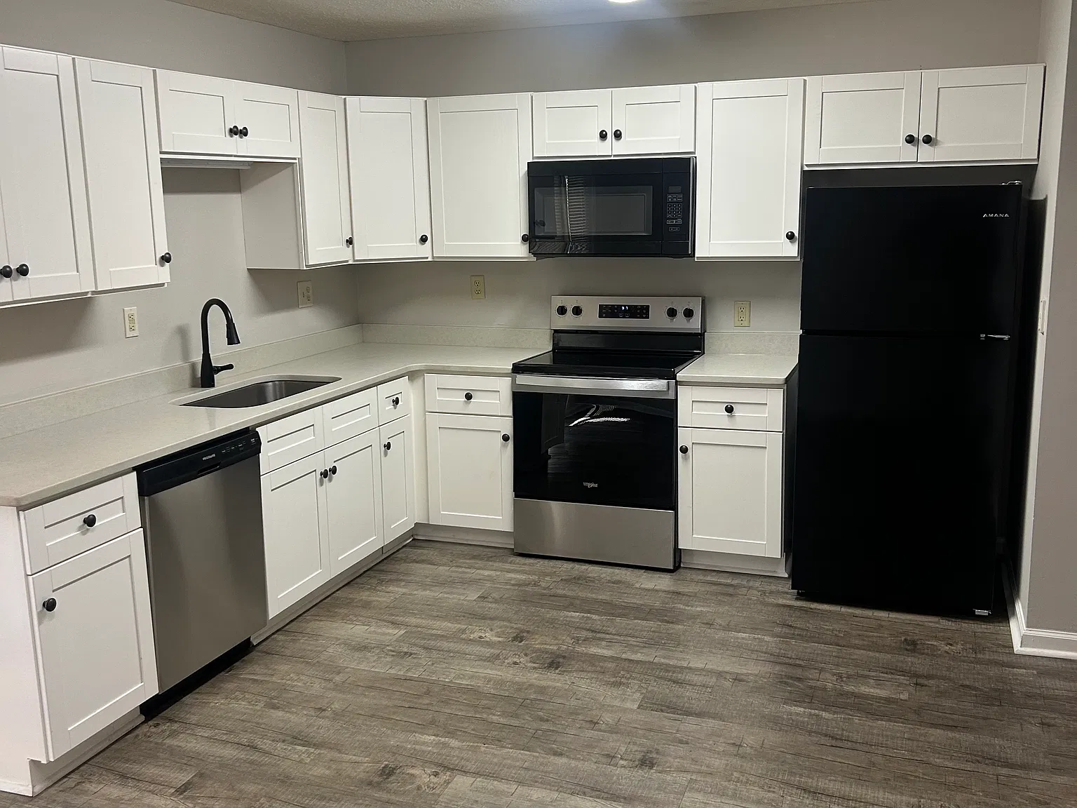 2 bed, 2.5 bath, $1,200 — Photo 3