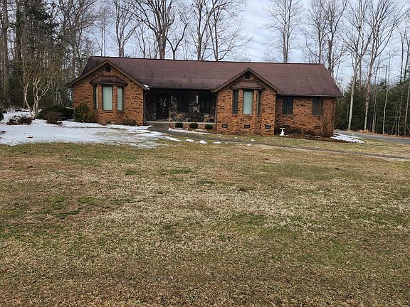 2nd image of 375 Ponderosa Trl