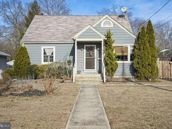 415 4th St, Hammonton, NJ 08037