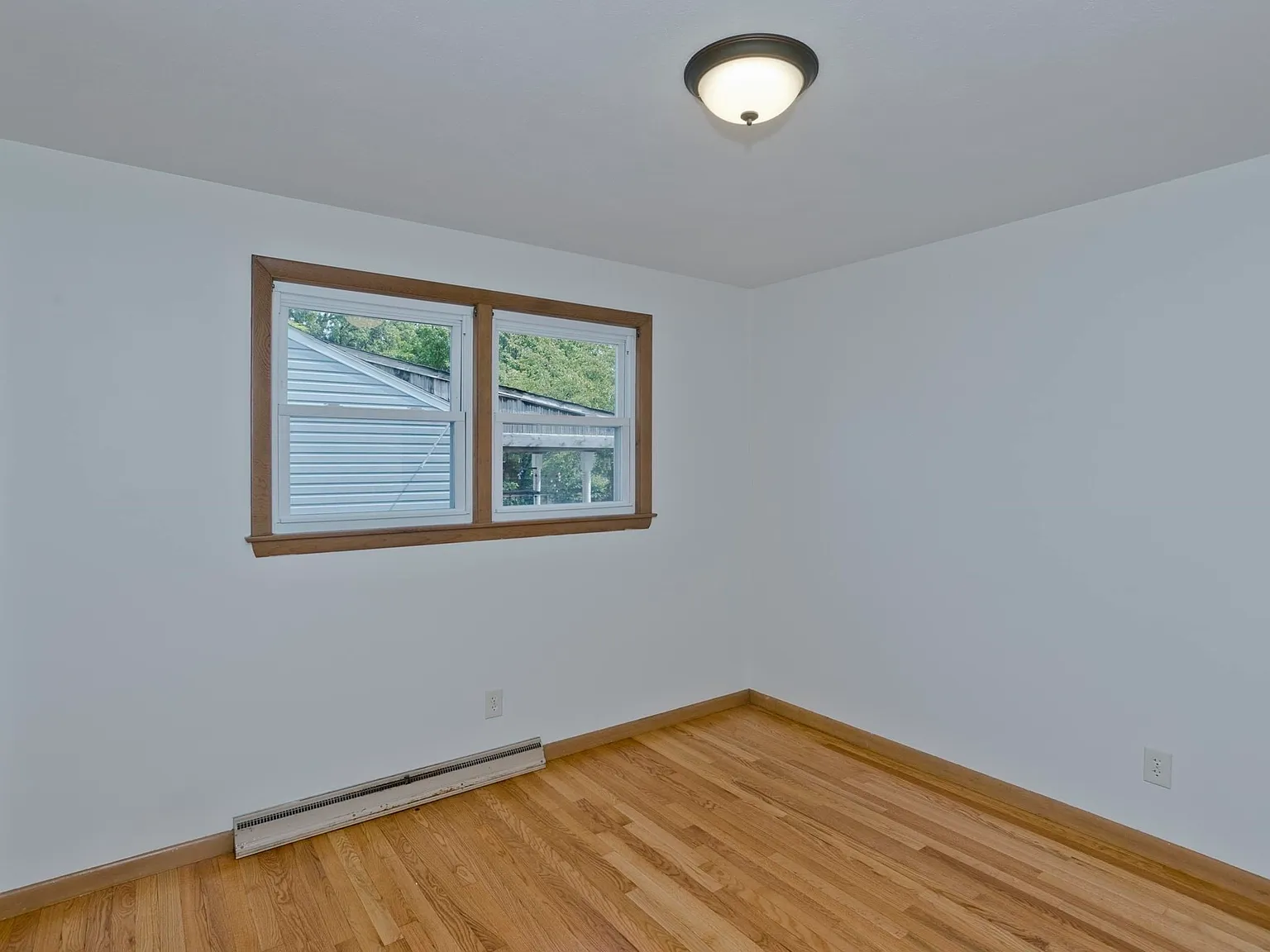 1 bed, 1160 sqft, $1,150 — Photo 3