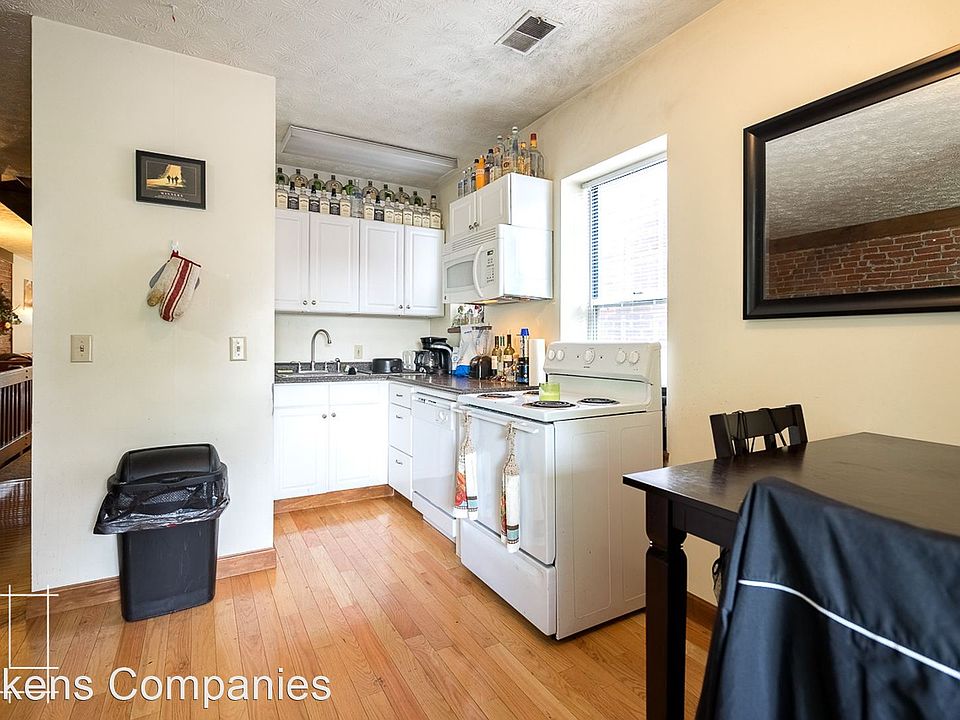 1st image of 1129 Pennsylvania Ave APT B