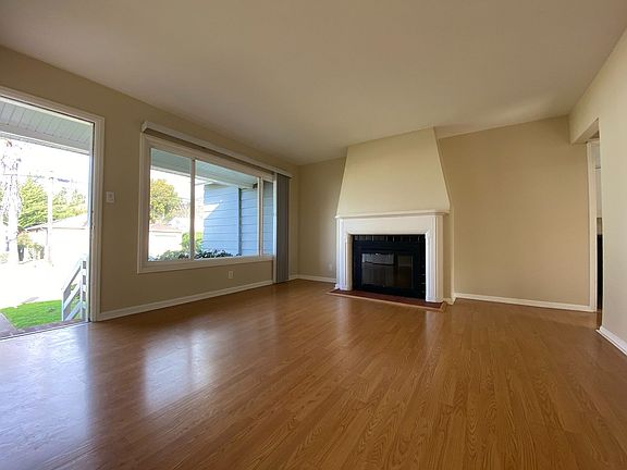 2nd image of 252 Milagra Dr