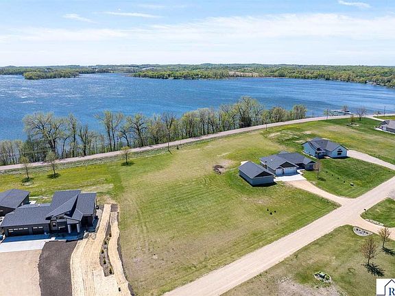 5th image of 23473 Cardinal Dr