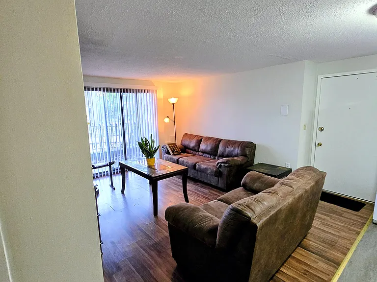 320 Bennett St #HEAT_INCLUDED — Photo 3