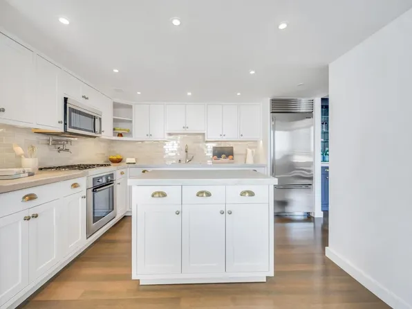 333 Rector Place image 5 of 25