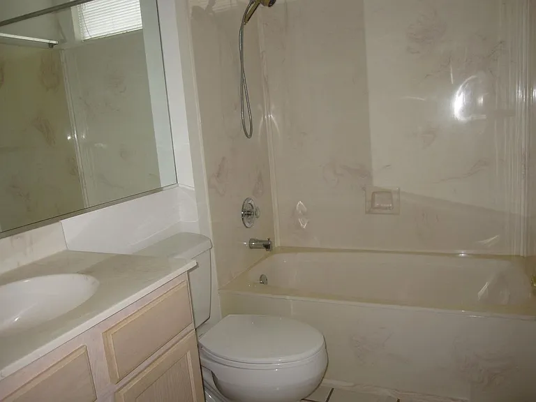110 Commodore Dupont St — Photo 12