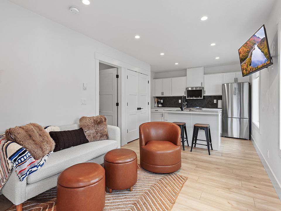 Fully furnished with tv and internet.