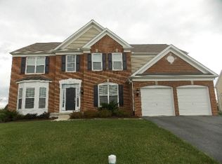 211 W Clarendon Dr, Smyrna, DE 19977