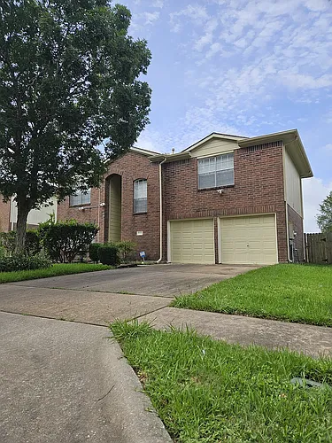 1806 Oak Ridge Dr Photo 1