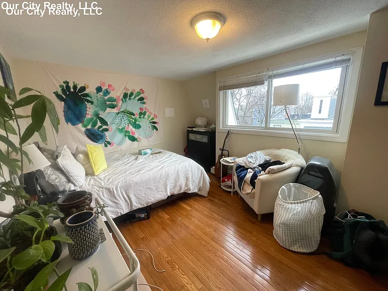 13B Suffolk St #B — Photo 3