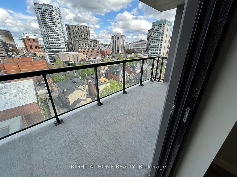 15 Queen St S #1713 — Photo 14