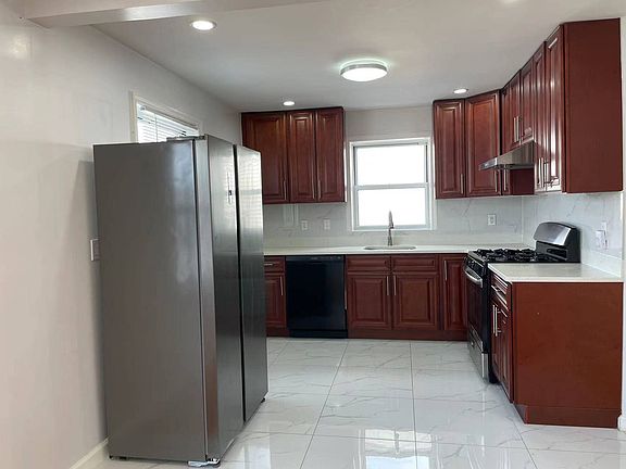 4th image of 85 Manila Ave #1F