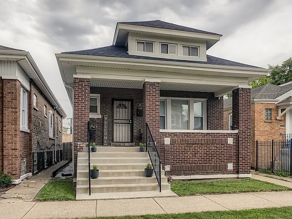 2nd image of 5741 S Artesian Ave