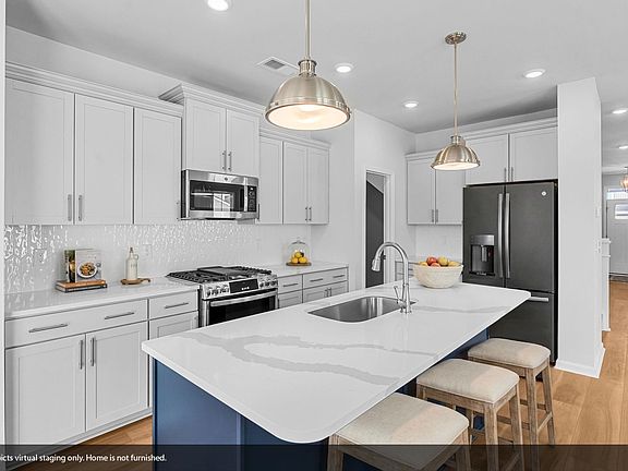 4th image of 6277 Zoe Way #866
