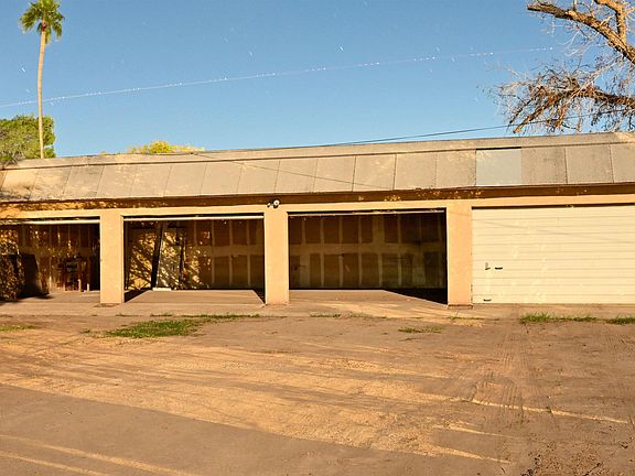 3rd image of 7860 S Alicia Ave