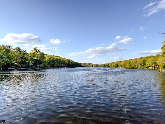4th image of 39 Old Rd