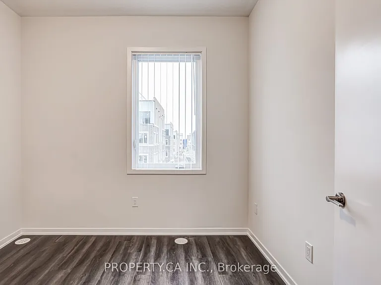 80 Honeycrisp Cres #Townhouse 377 — Photo 19