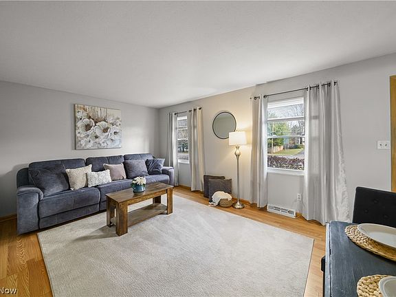 4th image of 2115 Presidential Pkwy APT 4