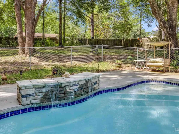 6633 Frank Reeder Rd, Pensacola, FL 32526