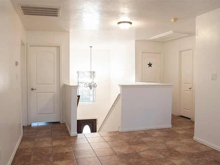 16130 Coleburn Dr — Photo 11