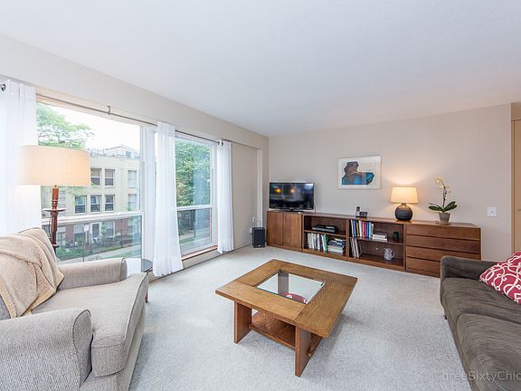 2nd image of 1169 S Plymouth Ct APT 201