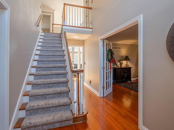 4th image of 8055 Kingston Dr