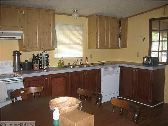 2nd image of 214 Cecil Dr