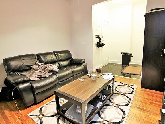 3rd image of 491 Amsterdam Ave #C2