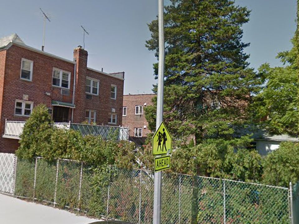 2nd image of 101 Bay 23 St