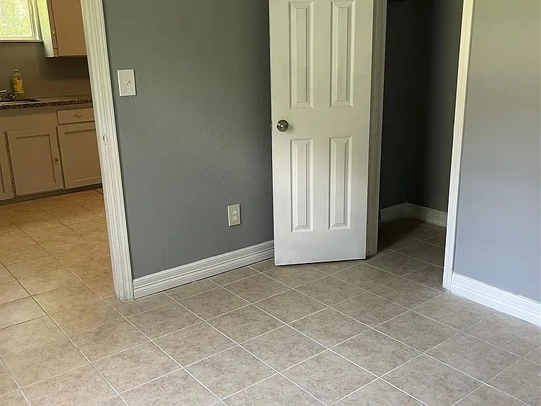 9211 N Green River Dr #D — Photo 12