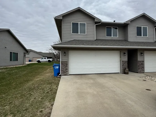328 Macey Ave, Harrisburg, SD 57032