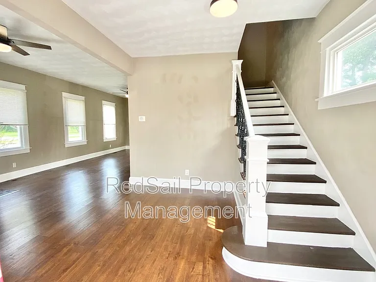 1708 Canton Ave — Photo 3