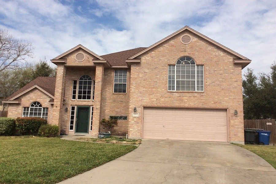 1st image of 4902 Lake Medina Dr