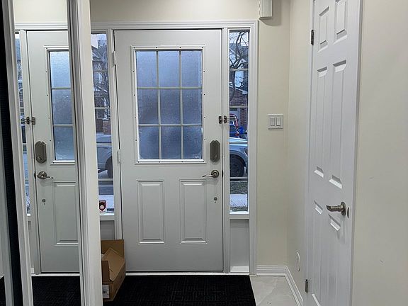 3rd image of 925 Burrows Gate